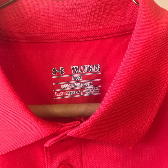 Under Armour youth xl red loose Heatgear like new polo - Picture 2 of 3